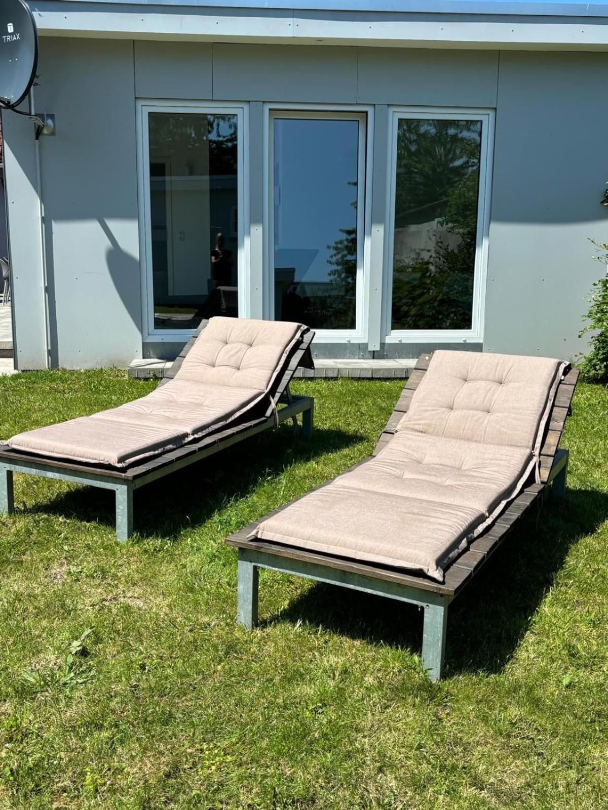 Pappelhof - Doppelhaushaelfte Mit Garten In Grömitz Esterno foto
